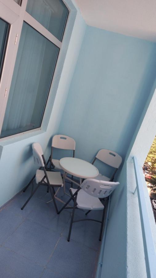 Andrew'S 2 Rooms Apartment In Batumi Ანდრიას 2 Ოთახიანი Აპარტამენტი Ბათუმში Exterior foto